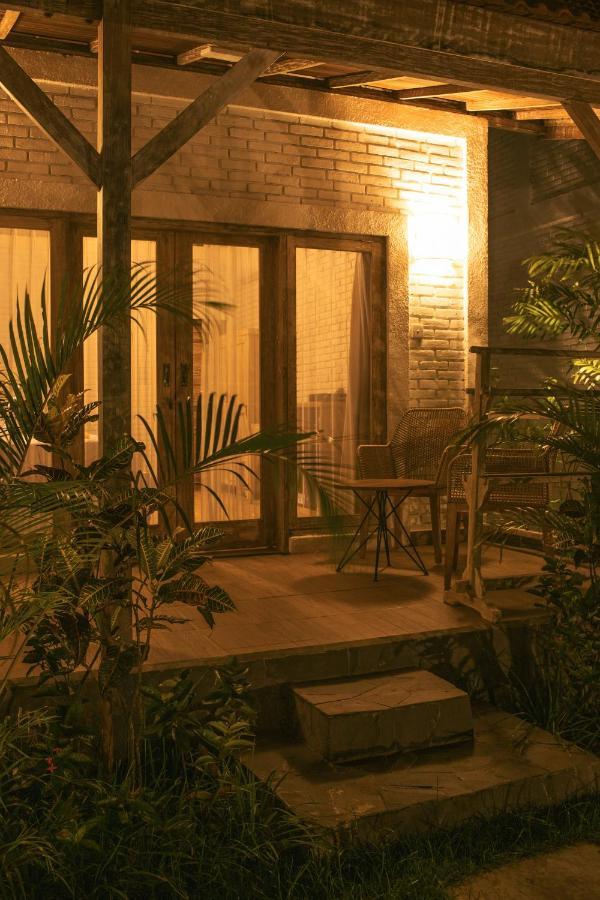 Cari Surf Camp & Studio'S ウルワツ エクステリア 写真