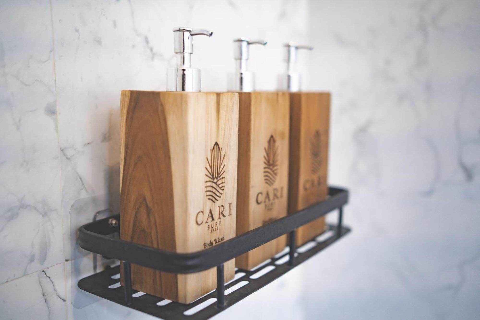 Cari Surf Camp & Studio'S ウルワツ 部屋 写真